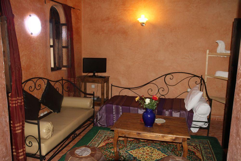 Riad Chakir Mogador เอสเซาอิรา ภายนอก รูปภาพ